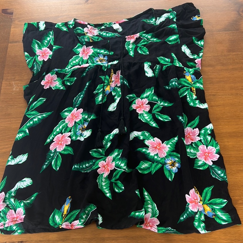 Old navy tropical blouse